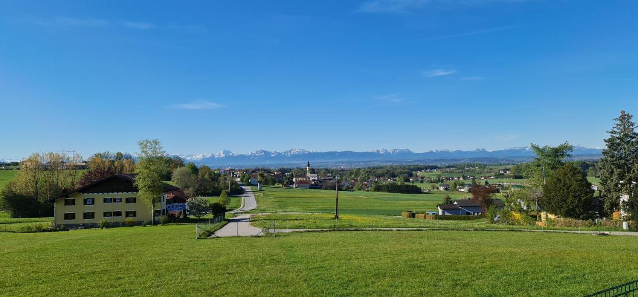 Landgasthof Entenwirt Tarsdorf Bagian luar foto