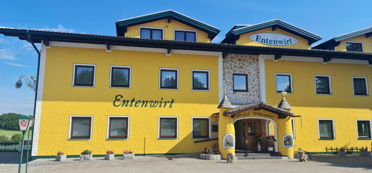 Landgasthof Entenwirt Tarsdorf Bagian luar foto