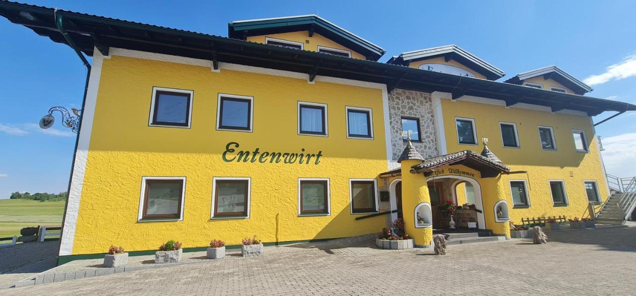 Landgasthof Entenwirt Tarsdorf Bagian luar foto