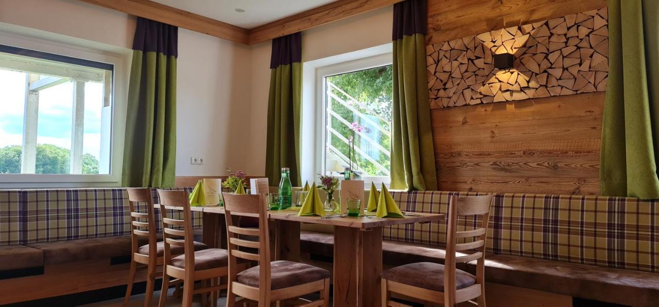 Landgasthof Entenwirt Tarsdorf Bagian luar foto